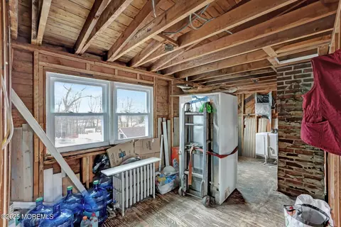 Entry Way - 259 Matawan Ave, Matawan, NJ 07747 photo 2 of 2