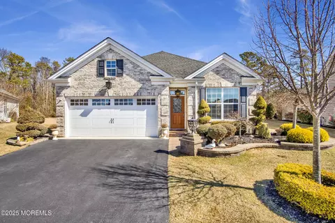 12 Arlington Way, Jackson, NJ 08527