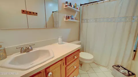 Bath - 8 Feathertree Ct, Howell, NJ 07731 photo 6 of 6