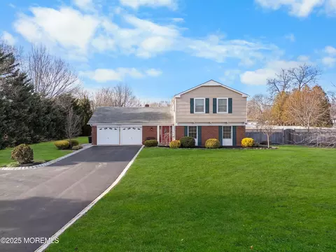 101 Ivy Rd, Freehold, NJ 07728