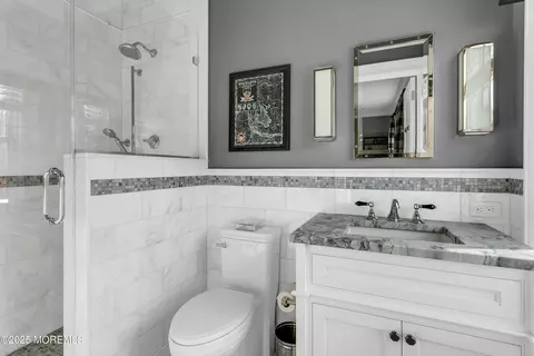 Bath - 47 Bellevue Ave, Rumson, NJ 07760 photo 6 of 9