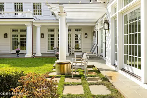 Exterior - 47 Bellevue Ave, Rumson, NJ 07760 photo 12 of 15