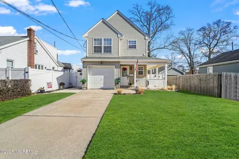 150 Twilight Ave, Keansburg, NJ 07734