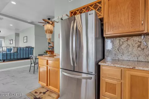 Kitchen - 1604 Beach Blvd, Forked River, NJ 08731 photo 7 of 9