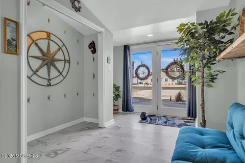 Entry Way - 1604 Beach Blvd, Forked River, NJ 08731 photo 1 of 4