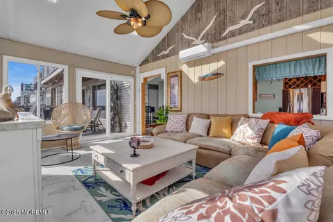Living - 1604 Beach Blvd, Forked River, NJ 08731 photo 2 of 7