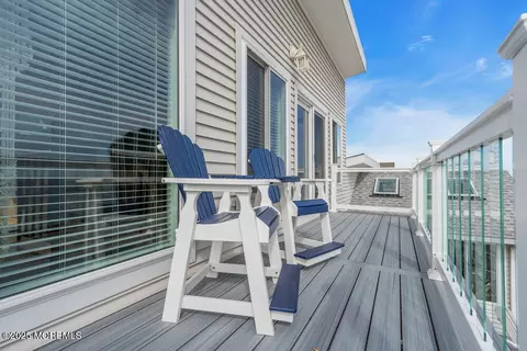 Exterior - 1604 Beach Blvd, Forked River, NJ 08731 photo 6 of 14