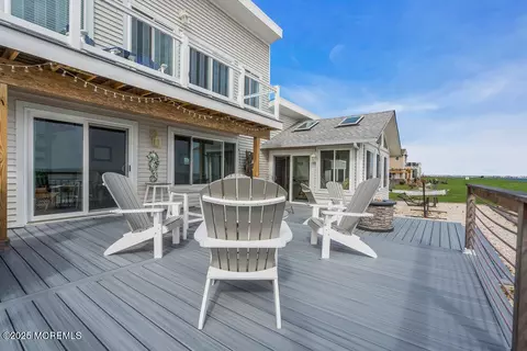 Exterior - 1604 Beach Blvd, Forked River, NJ 08731 photo 10 of 14
