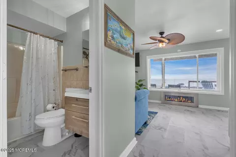 Bath - 1604 Beach Blvd, Forked River, NJ 08731 photo 2 of 7