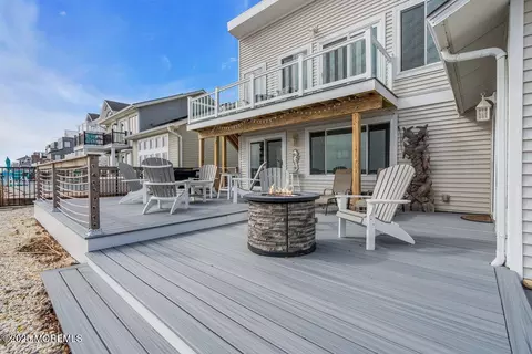 Exterior - 1604 Beach Blvd, Forked River, NJ 08731 photo 8 of 14