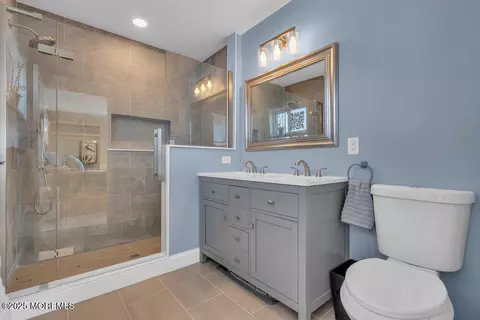 Bath - 1604 Beach Blvd, Forked River, NJ 08731 photo 5 of 7