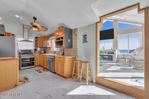 Kitchen - 1604 Beach Blvd, Forked River, NJ 08731 photo 1 of 9