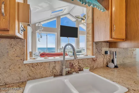 Kitchen - 1604 Beach Blvd, Forked River, NJ 08731 photo 8 of 9