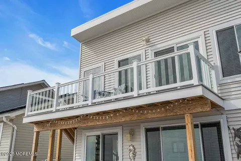 Exterior - 1604 Beach Blvd, Forked River, NJ 08731 photo 9 of 14