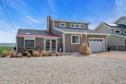 Exterior - 1604 Beach Blvd, Forked River, NJ 08731 photo 4 of 14