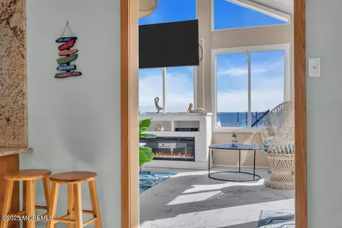 Entry Way - 1604 Beach Blvd, Forked River, NJ 08731 photo 4 of 4