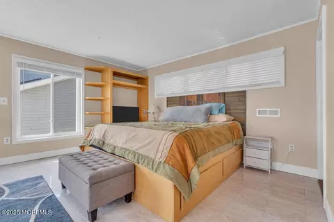 Bedroom - 1604 Beach Blvd, Forked River, NJ 08731 photo 3 of 8