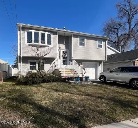 37 Kearney Ave, Keyport, NJ 07735