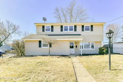 644 Beers St, Hazlet, NJ 07730