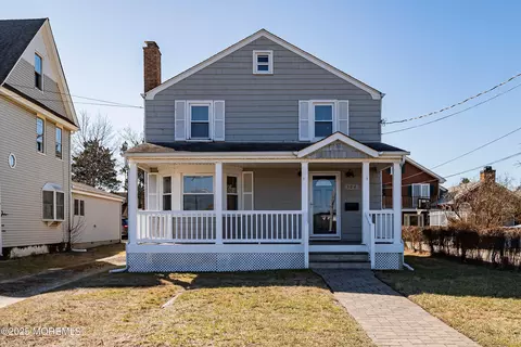 504 Laurel Ave, Point Pleasant Beach, NJ 08742