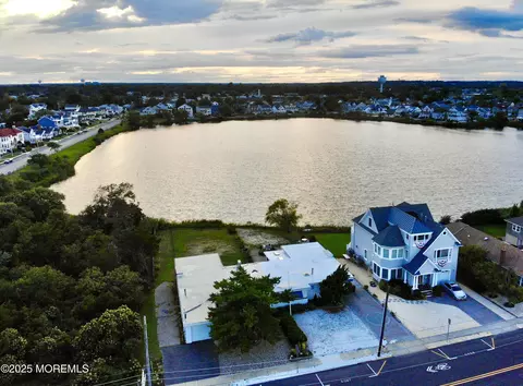 1417 Ocean Ave, Point Pleasant Beach, NJ 08742