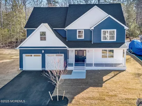 203 Parker St, Manahawkin, NJ 08050