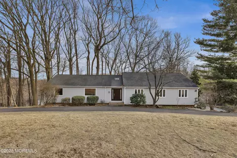 18 Huntley Rd, Holmdel, NJ 07733