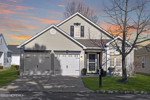 34 S Avon Dr, Jackson, NJ 08527
