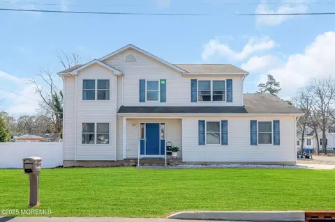 735 Downey Ave, Brick, NJ 08723