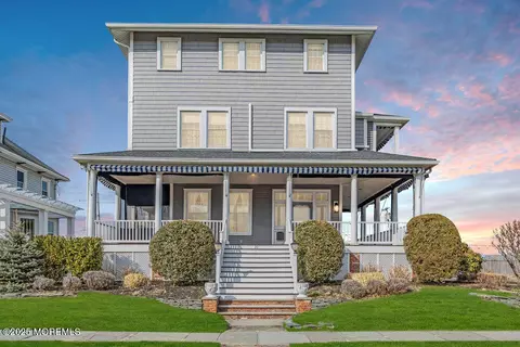 20 Woodland Ave, Avon By The Sea, NJ 07717