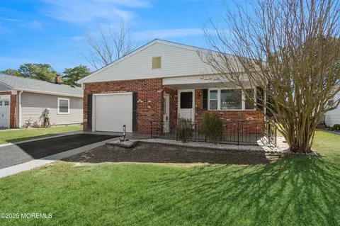 177 Freeport Blvd, Toms River, NJ 08757