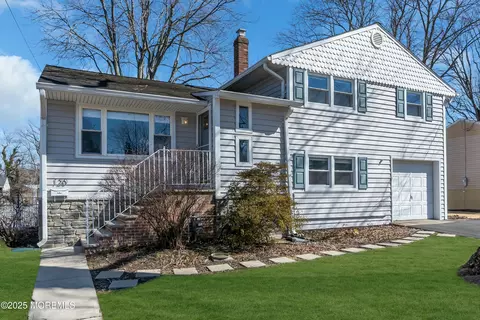 120 Statesir Pl, Red Bank, NJ 07701