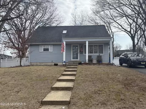 28 Montana Dr, Jackson, NJ 08527