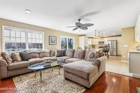 749 Rabbit Run, Brick, NJ 08724 photo 14