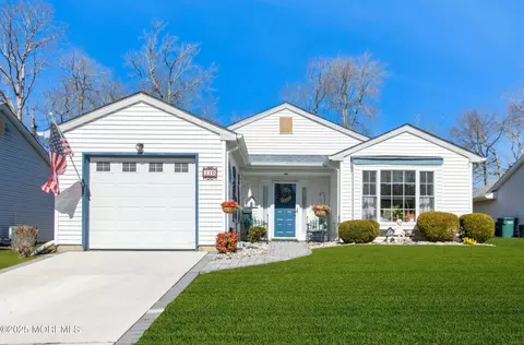 110 Lantern Pl, Little Egg Harbor, NJ 08087