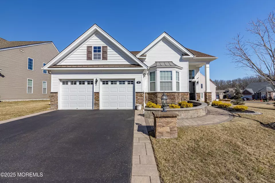 Exterior - 17 Legacy Ct, Freehold, NJ 07728 photo 2 of 10