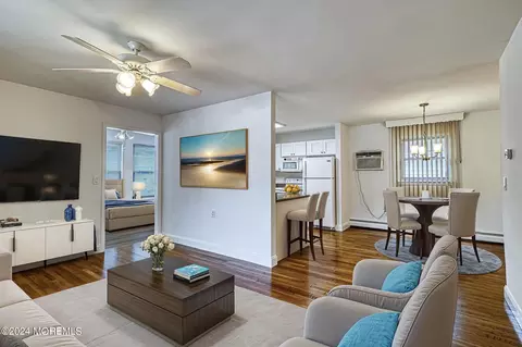 2260 Hovsons Blvd, Toms River, NJ 08753