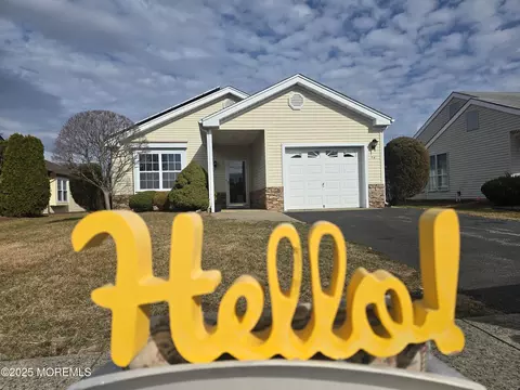 64 Dorset Rd, Manchester, NJ 08759