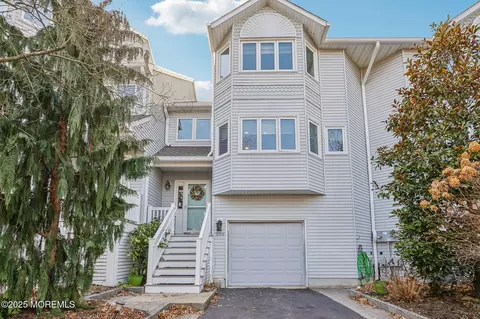 293 Marigold Ct #2903, Toms River, NJ 08753