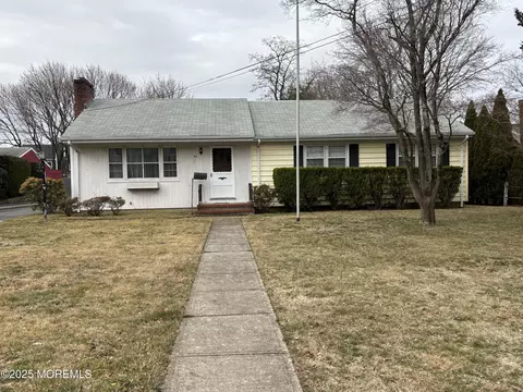 60 Church St, Fair Haven, NJ 07704