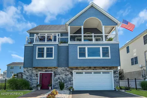 708 Brook Ave, Union Beach, NJ 07735