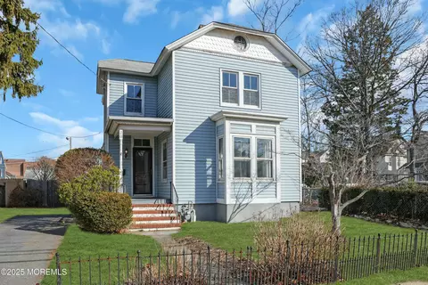 20 Chestnut St, Red Bank, NJ 07701