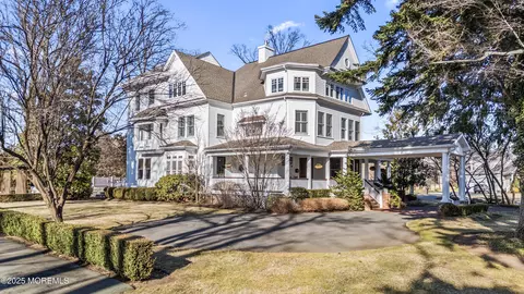 297 Sycamore Ave, Shrewsbury, NJ 07702
