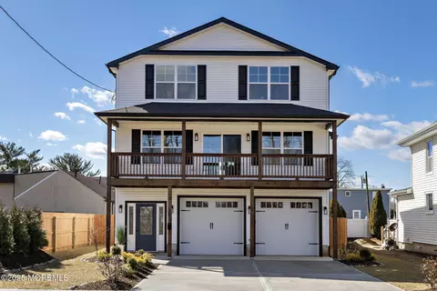 68 Railroad Ave, Middletown, NJ 07748