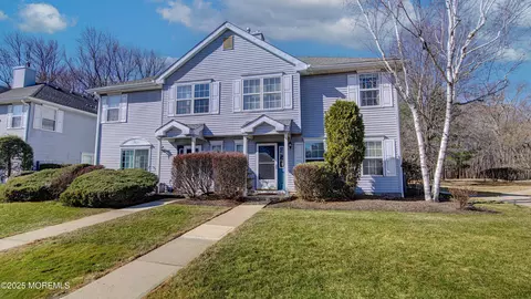 424 Indigo Ct, Morganville, NJ 07751
