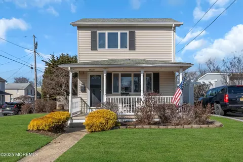 441 Division St, Long Branch, NJ 07740