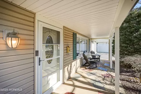 41 Indigo Ln, Aberdeen, NJ 07747