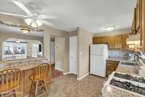 Kitchen - 49 Primrose Ln, Brick, NJ 08724 photo 3 of 4