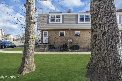 Exterior - 49 Primrose Ln, Brick, NJ 08724 photo 7 of 7