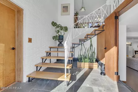 9 Park Pl, Neptune City, NJ 07753